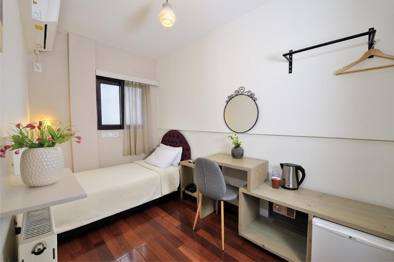 Dryades & Orion Hotel Athena Bagian luar foto