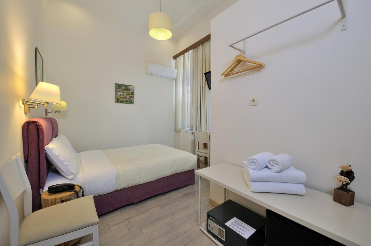 Dryades & Orion Hotel Athena Bagian luar foto