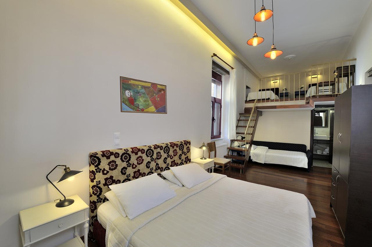 Dryades & Orion Hotel Athena Bagian luar foto